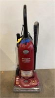 Eureka vacuum: works with good suction