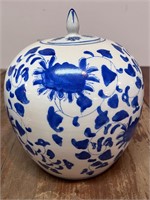 VTG blue & white Chinoiserie LG ginger jar