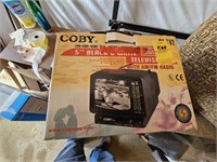 Black and White Coby TV 5" in box