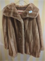 Vintage Grandella Sportowne fur coat