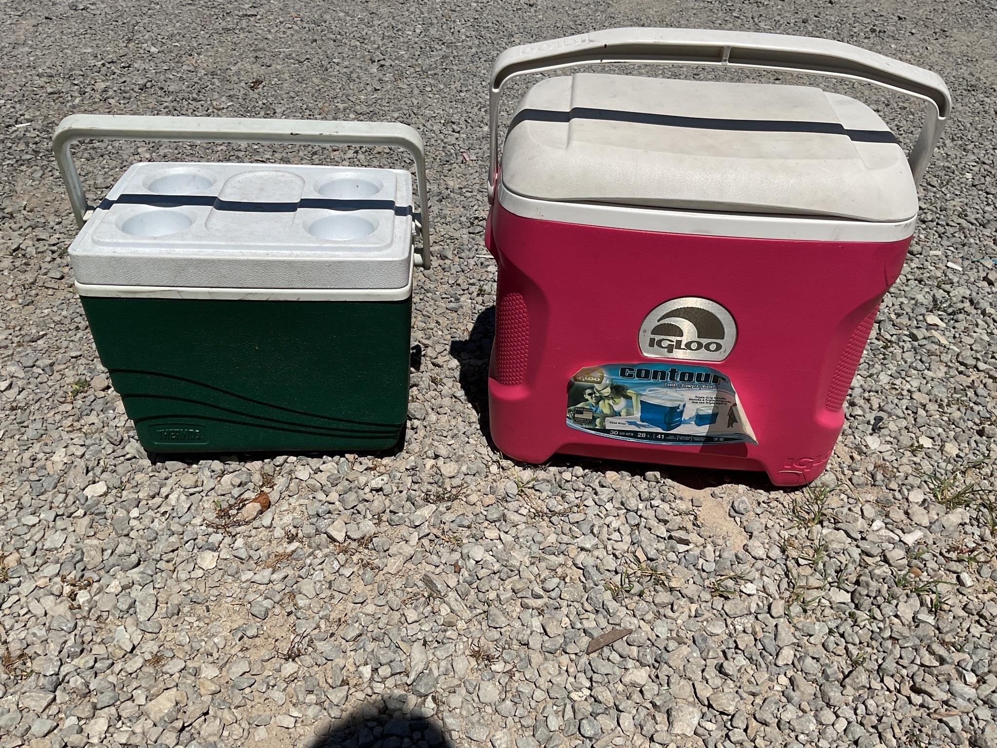 2 Coolers igloo,/thermos