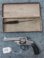 Smith & Wesson 32cal 5 Shot Pistol with Box.