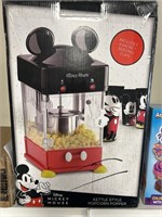Mickey Mouse popcorn popper