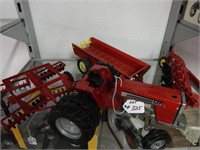 Ertl massey Ferguson toy tractor 1/16 scale