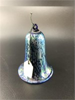 Art Glass bell missing clapper, 4" tall