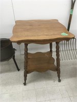 antique library table w/claw feet