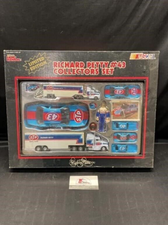 Racing Champions Richard Petty #3 Collectors Set