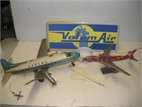 International Airlines Advertising Lot, Quantas,