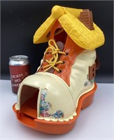 Jouet Matchbox play boot, 1977