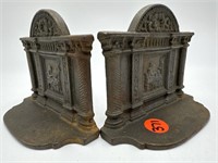 PR OF SMALL BRONZE BOOKENDS