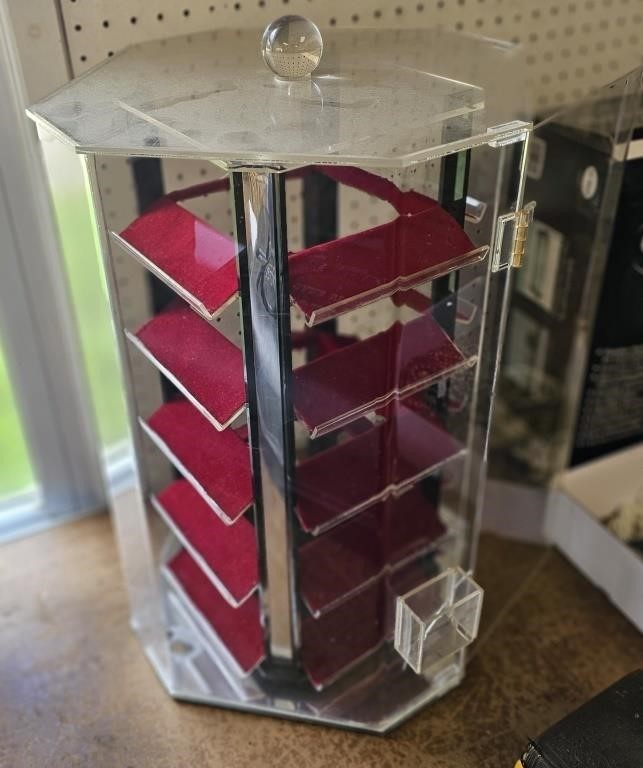 Revolving Jewelry Display case