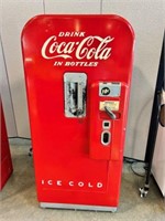"Drink Coca-Cola in Bottles Ice Cold" Mo. F39B5W