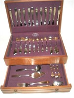 Community Flatware Set