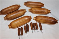 Lot of 6 Vintage Wood Phillipines Corn Holders