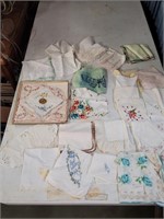 Vtg Hankerchiefs