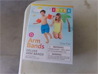 Pool arm float bands