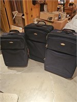 Ricardo Beverly Hills set of Luggage