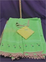 Vintage Lime Green Towel Set