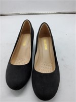 Dream pairs Black heels size 7.5