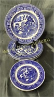 9pcs blue willow dishes