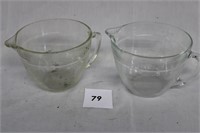 2 ANCHOR HOCKING MEASURING CUPS (AS FOUND)