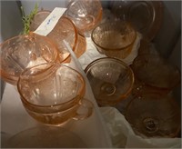 Pink depression glass set 18 pieces