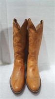 Size 10 AA cowboy boots