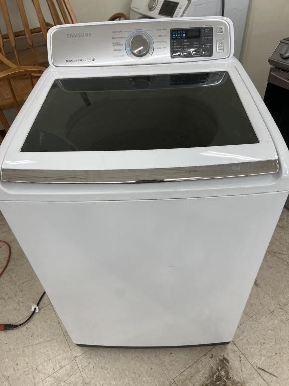 Samsung Washing Machine (powers on)