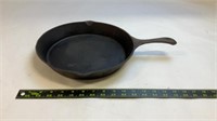 12in unmarked cast iron skillet