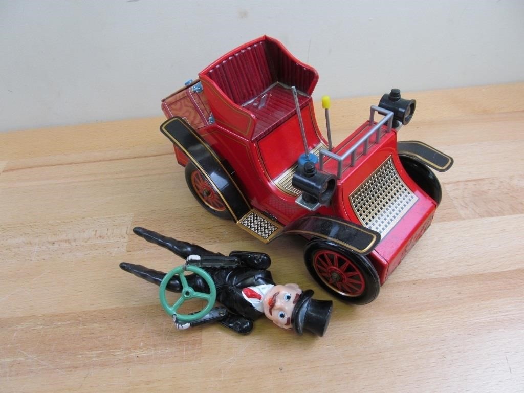 Modern Toys Vintage Battery Op Toy Car