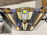 STAINED GLASS WALL SCONCE