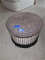 LEOPARD FOOTSTOOL