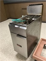 Tri Star  floor model 2 basket gas deep fryer