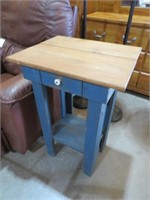 PRIMITIVE TABLE W/ DRAWER