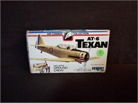 MODEL AIRPLANE NEW IN BOX