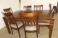 Modern Table w/6 Chairs and Leaf