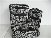 "As Is" American Tourister Luggage Set 3 piece