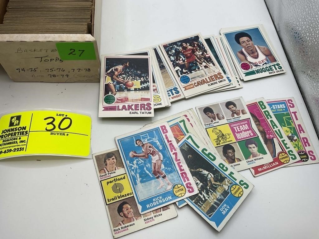 Large Collection of Collectible Trading Cards, Sport Memorab