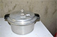 Mirro Matic 12 QT Pressure Cooker/Canner