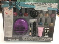 Sealed Nail Salon Kit