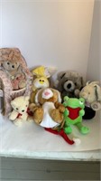Lot of mixed Plush some Musical need Batteries