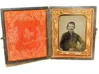 Antique Civil War Soldier Tintype Photo in case