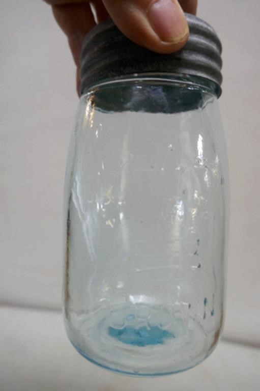 Very Early Crown Blue Pint Jar