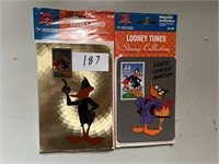 LOONEY TUNES MAGNETS & NOTECARDS