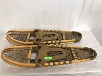 Two pair of G&V snowshoes 10 x 36 made in Canada