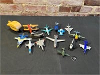 LOT: Toy Airplanes