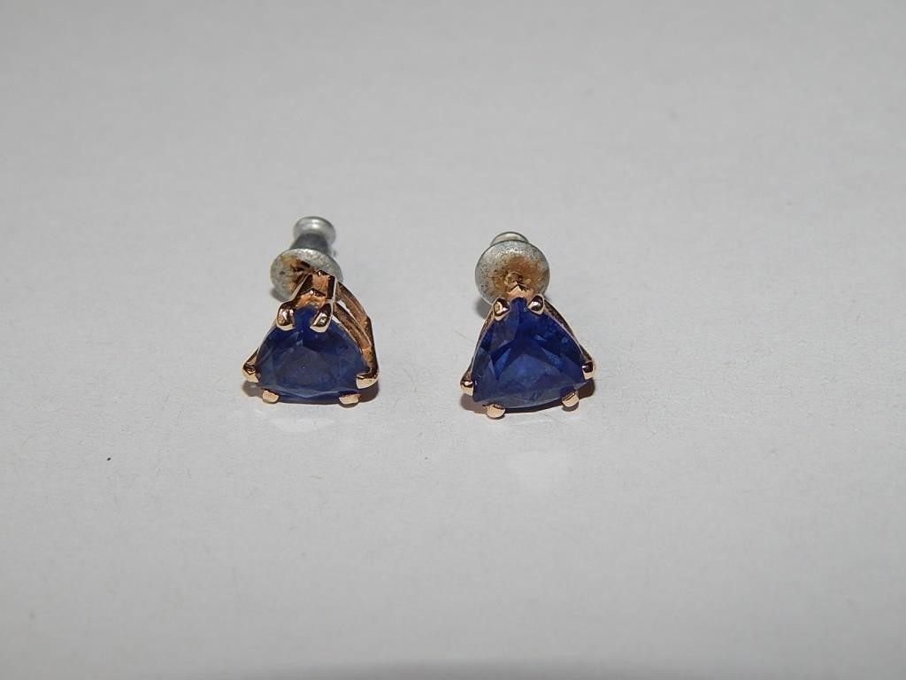 14k Gold & Tanzanite Earrings 1.6g