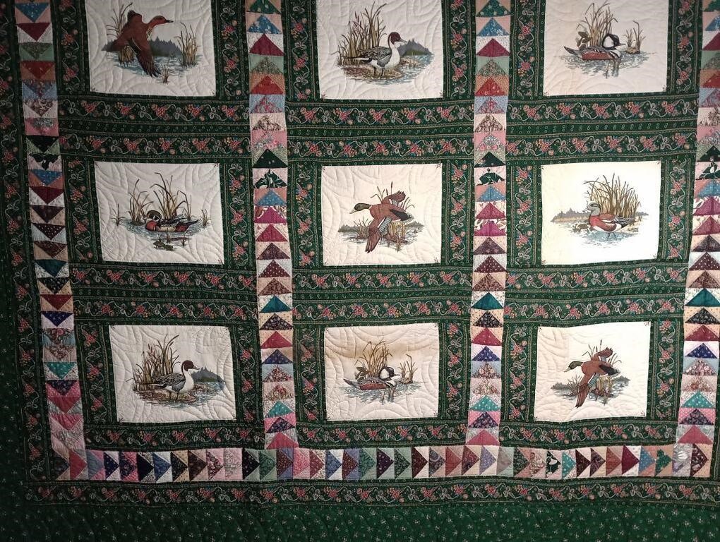 FLYING GEESE QUILT