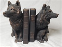 WOLF BOOK ENDS