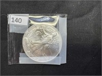 (1) 2001 Silver Eagle unc.